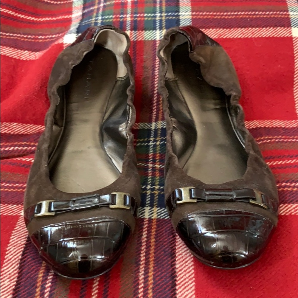 Tahari Veronica leather ballet flat in size 8